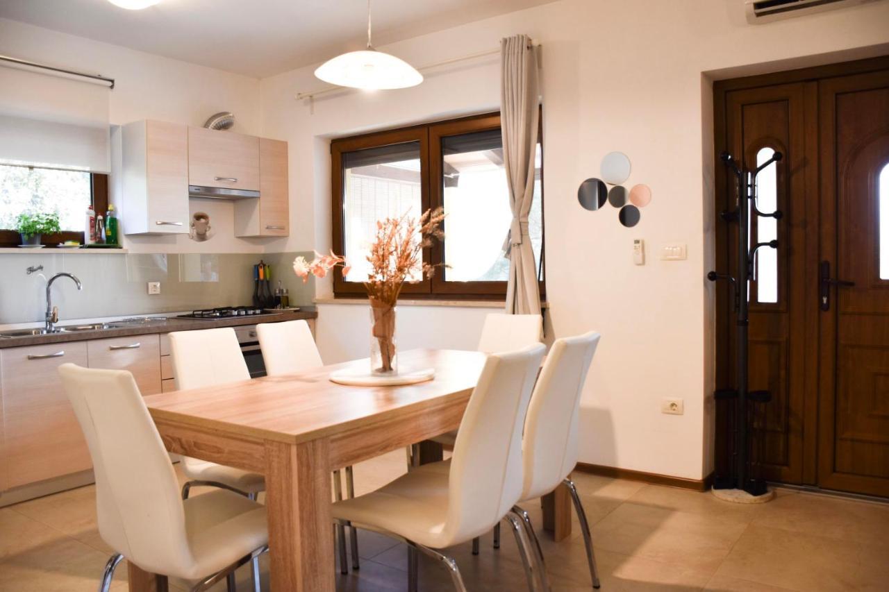 Holiday House Val Vidal Rovinj Bagian luar foto