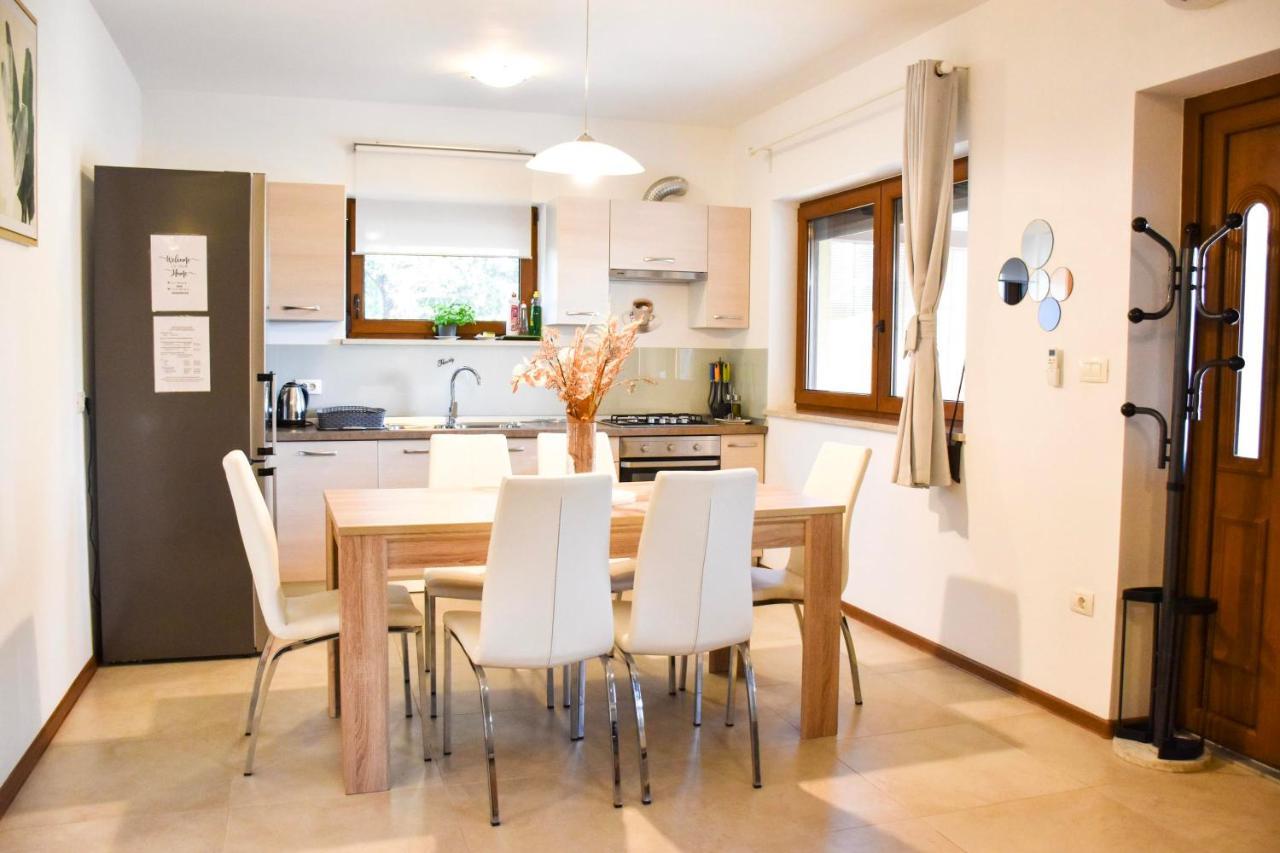Holiday House Val Vidal Rovinj Bagian luar foto