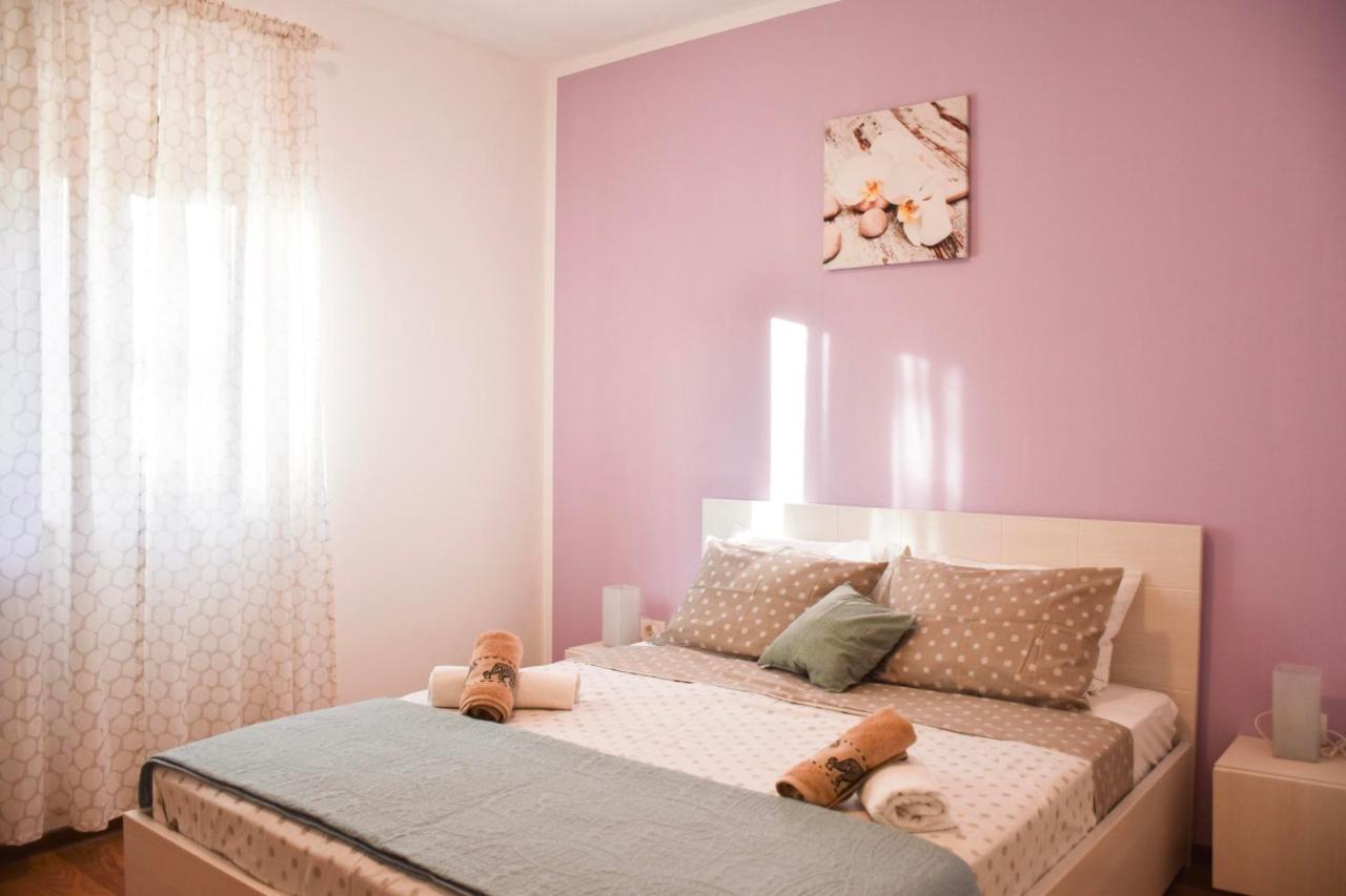 Holiday House Val Vidal Rovinj Bagian luar foto